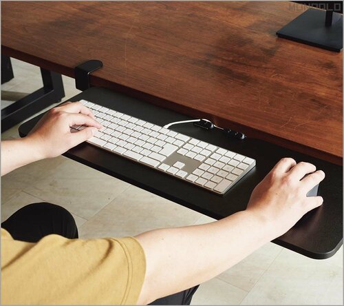 高さを変えられて姿勢を整えやすい キーボードスライダーおすすめ イメージ