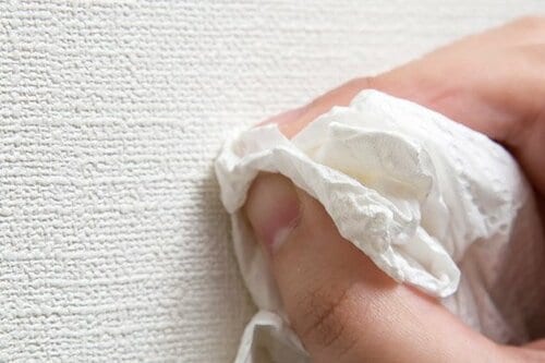 ①画びょう穴を埋めて目立たなくするパテ イメージ3