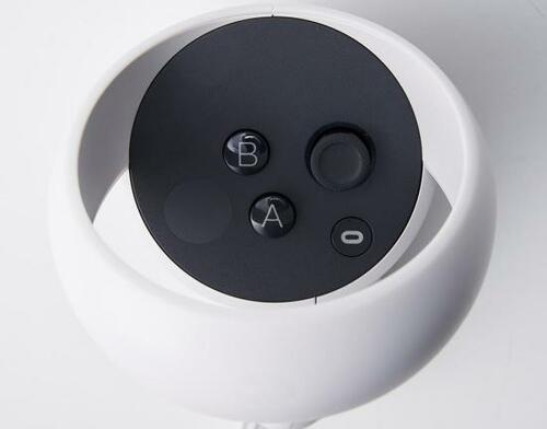 前モデルよりも手に馴染むコントローラー イメージ2