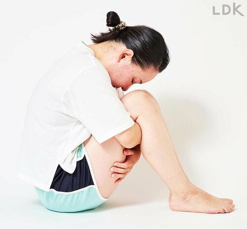 アドバイス:体がかたすぎて背中が全然丸まりませんっ! ズボラストレッチおすすめ イメージ
