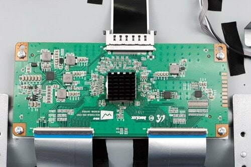二代目ドンキ4Kも解体決定!非公開メインボードとT-CONを確認