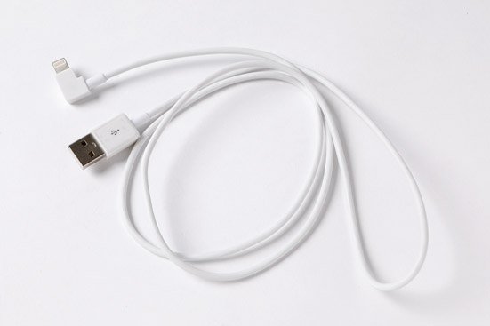 メーカー不明: L型コネクトホワイト:USBケーブル