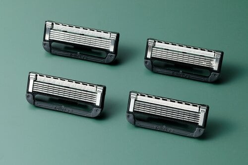 ⚫︎新品時と25日間使用後の刃とジェルスムーサーの拡大図 T字カミソリおすすめ イメージ19