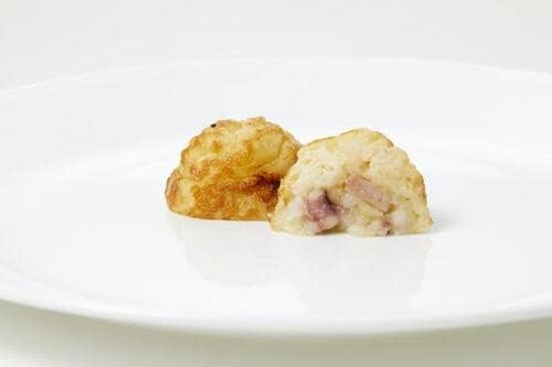 13位: どこから食べてもタコが出てくる！八ちゃん堂「八ちゃんたこ焼」 イメージ