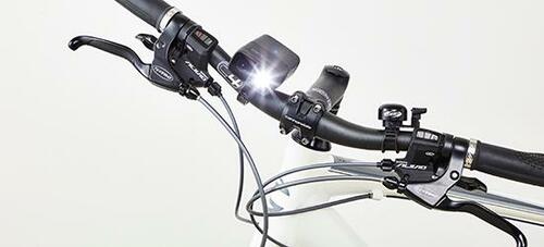 7時間以上の連続録画! 景色もトラブルも記録する Cycliq FLY12 CE