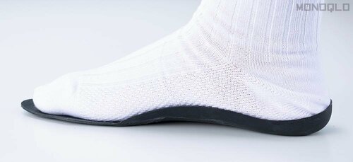 インソールの検証でインソールの上に足を乗せた画像