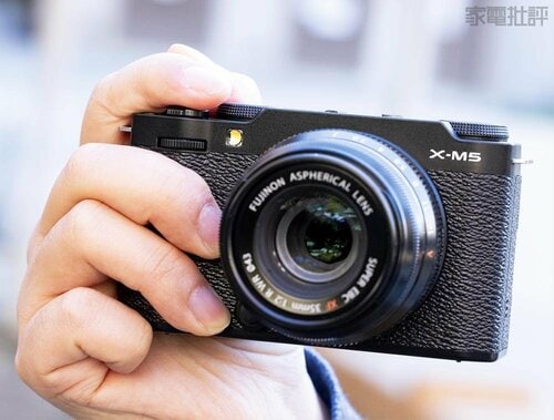 富士フイルム「X-M5」 ミラーレス一眼カメラおすすめ イメージ