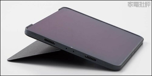 スタンド付きで接続性は良好 iPad用キーボードおすすめ イメージ