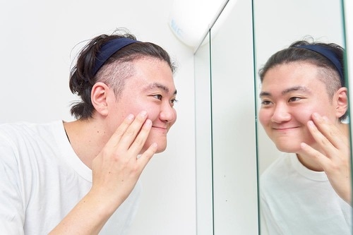 【使用感】なめらかな泡で洗えてつっぱらない メンズ洗顔料おすすめ イメージ