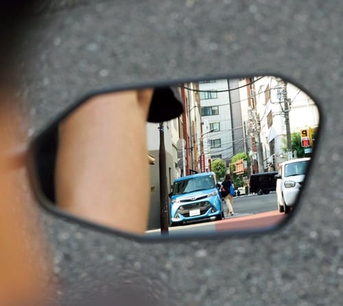 走行時の視界：丸型より視界調節がやや難しい 自転車用ミラーおすすめ イメージ