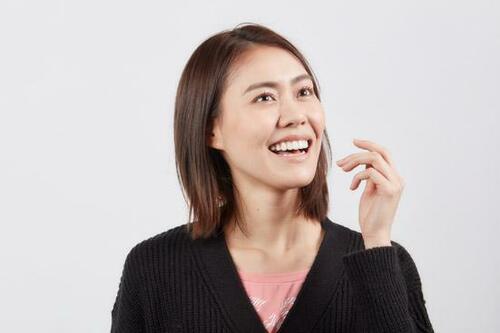 カラコン装着時でも使用できるかをチェック