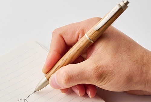 書き心地：軽快な書き味が好きな人に 高級ボールペンおすすめ イメージ