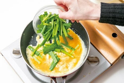 たまごを先はダメダメ…炒めるとカチカチになりました イメージ3