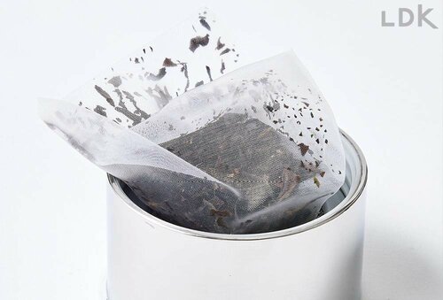 大きいティーバッグはギュッと押し込んで 茶こし付き水筒おすすめ イメージ