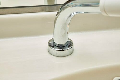 カミソリで削り落とせば見違えるようにツルピカに