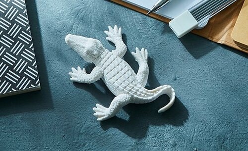 カッコいいのにちゃんと消せる恐竜＆動物型消しゴム イメージ2