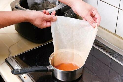 掃除ワザ2：汚れた炊飯器にはたまねぎの皮パックを イメージ2