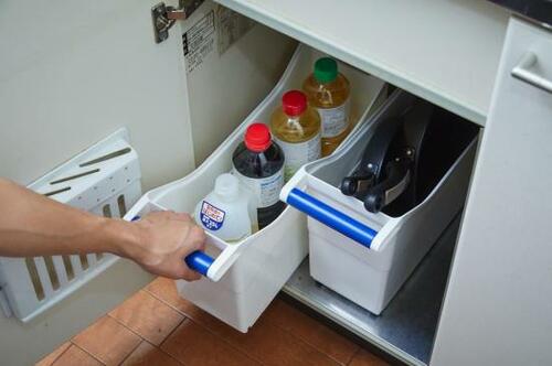 転がしてラクラク！ シンク下で大活躍する4輪ストッカー イメージ