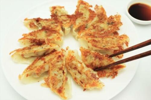 フライパン不要の冷凍焼き餃子を比較 イメージ