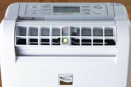 【識者おすすめポイント】本体後方まで動くルーバーで風がしっかり当たる 家電批評の売れ筋おすすめ イメージ