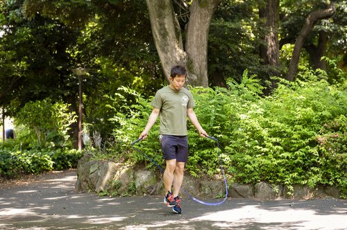 10位:どちらかというと子供向きの「asics」