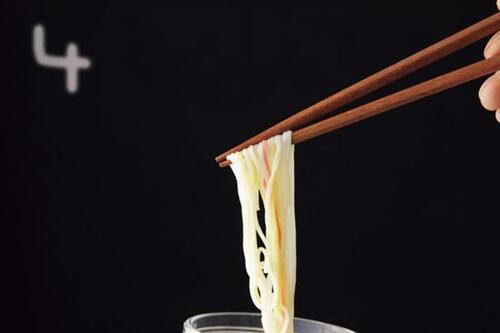 12位: 12位の石丸製麺 彩り小豆島手延べそうめんはコシが弱い