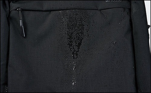 撥水性 ビジネスリュックおすすめ イメージ