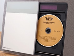 スリムボディでも低音の抜けがよく 音の広がりもしっかりある ミニコンポおすすめ イメージ2