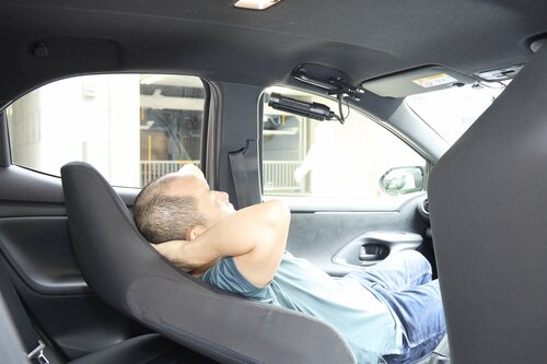 小型で目立ちにくく、家や車内でも使いやすい! イメージ