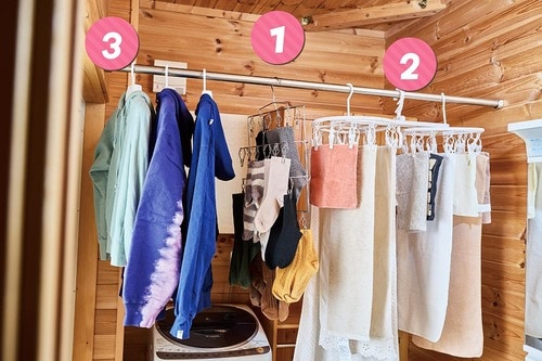 狭い・身動きが取りにくい・乾かないと三重苦の室内干しでこそ威力を発揮! ニトリの便利グッズおすすめ イメージ