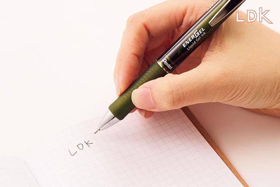 手紙が書きたくなる！黒なのに黒じゃないオシャレ見えカラーペンが良すぎた【LDK】 | ボールペン | 360LiFE(サンロクマル)