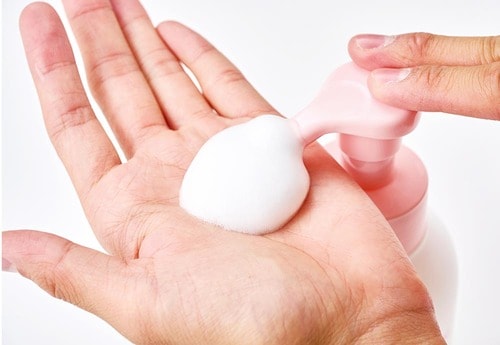 ③使用感：赤ちゃんと一緒にパパママが使いやすいかどうか ベビーソープおすすめ イメージ