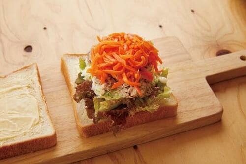 ほぐしサバとオリーブオイルとレモンのサンドイッチ イメージ8