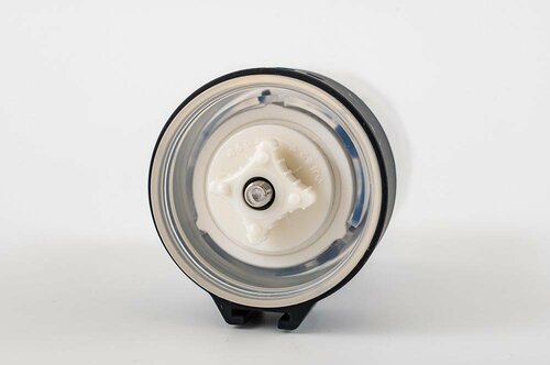 おすすめ：コーヒー豆の粗さはネジで調節可能 イメージ