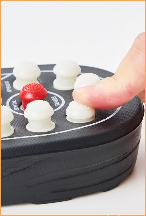 ピンが可動して程よい刺激に！ 健康スリッパおすすめ イメージ