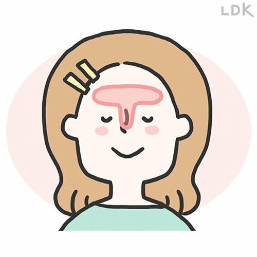 花粉が気になるときはメイクはしないほうがいい? 花粉ブロックスプレーおすすめ イメージ
