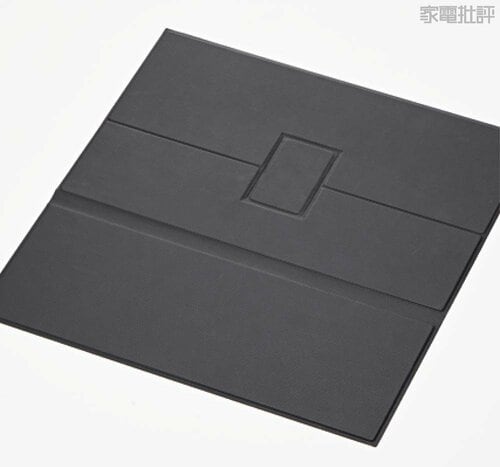 カバーを広げて立て方に悩む モバイルモニターおすすめ イメージ