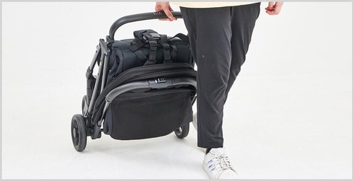 キャリーケースのように転がして運べる B型ベビーカーおすすめ イメージ