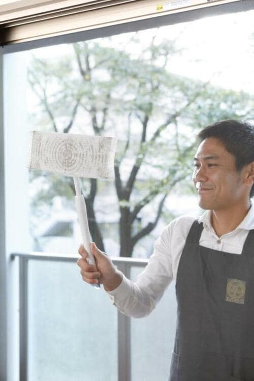 網戸掃除グッズはいろいろあるけど本当に使いやすいの一体どれなの? イメージ