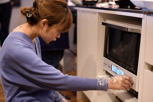 話題のセブン-イレブンの冷凍麺を検証しました