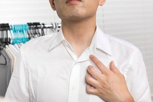 6位: 営業マンに最適!とても動きやすく透けません