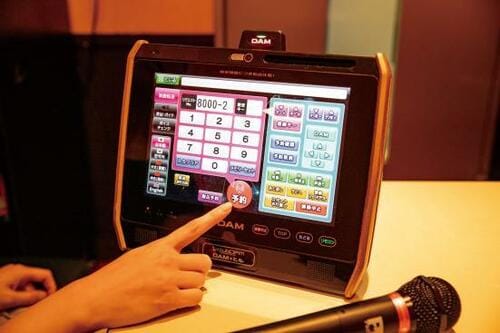 ー: 家庭用カラオケマイクで家がカラオケボックスに早変わり!