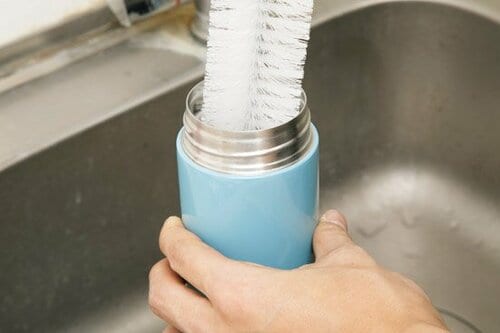 口が広くシンプル構造で難なく洗えます! イメージ