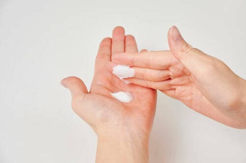使用感： 伸びのよいテクスチャーで塗りやすい 乳液おすすめ イメージ