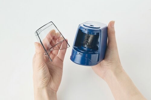カバーを外すとゴミがこぼれる 電動鉛筆削りおすすめ イメージ