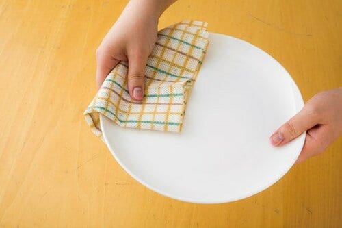 布ふきんをダスターにすればニオイ残りとおサラバできます! 使い捨て台拭きおすすめ イメージ2