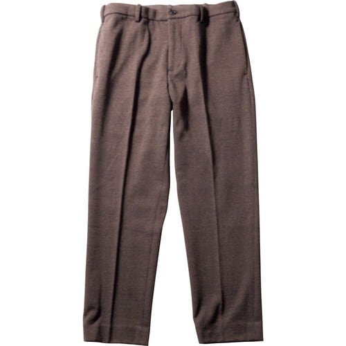 アイテム3：ユニクロ「スマートアンクルパンツ」 イメージ