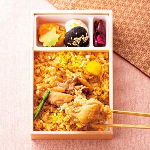 MONOQLO 2025上半期グルメ大賞おすすめ 花善 鶏めし弁当 イメージ2