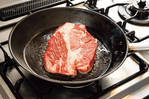 一般的な焼き方は焼きムラが目立ちます イメージ