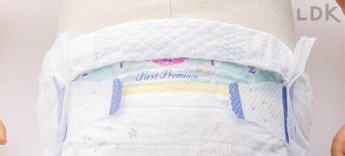 履かせたおむつが大きいときは? テープタイプ紙おむつおすすめ イメージ